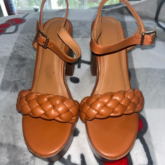 Platform block heel - Picture 2 of 4